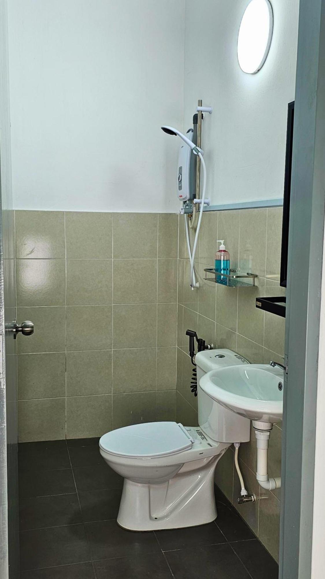 26 Homestay - Taman Chepor Idaman - Mslim Only - Chemor, Ipoh, Perak Cemur Luaran gambar
